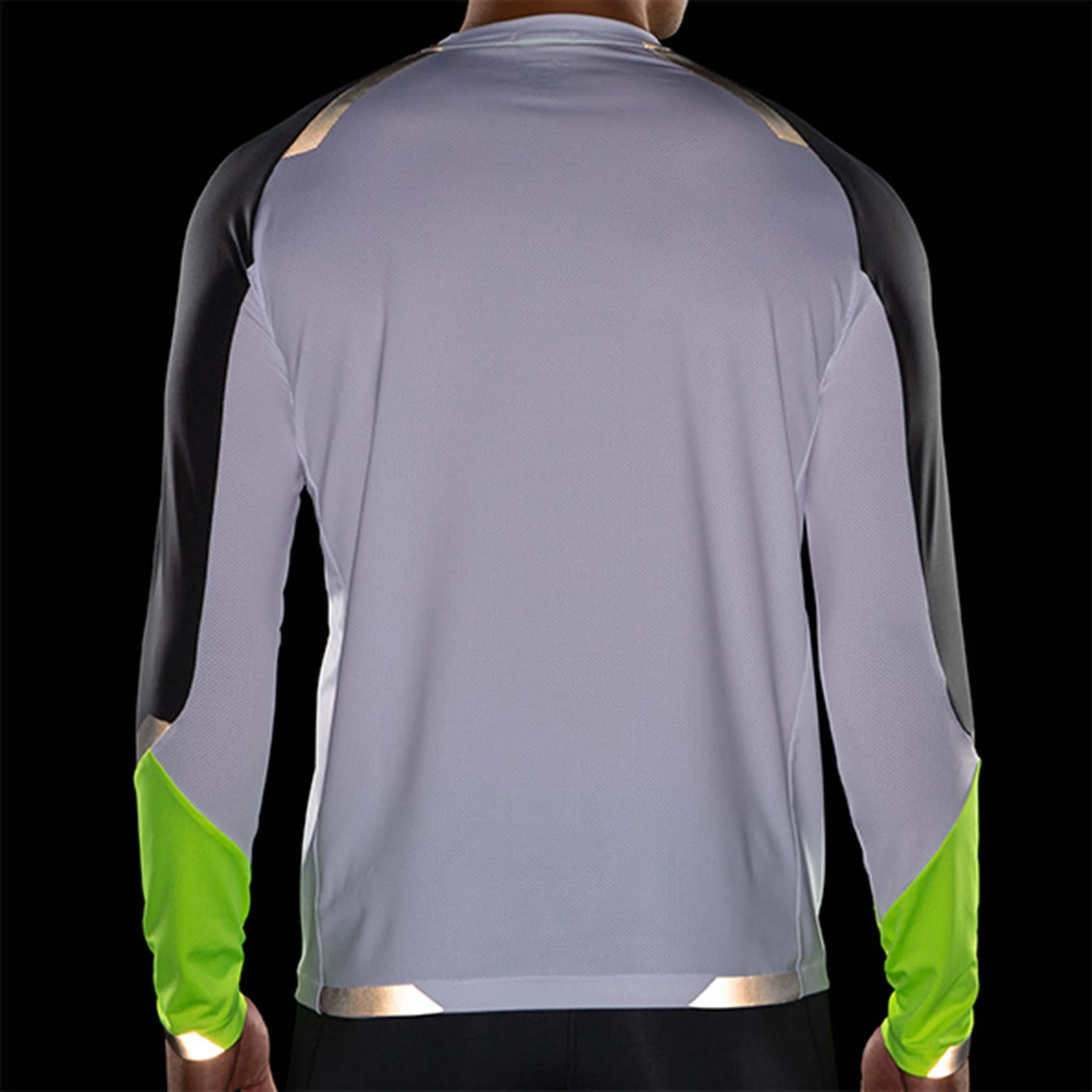 Brooks | Men's Run Visible Long Sleeve - Image 3
