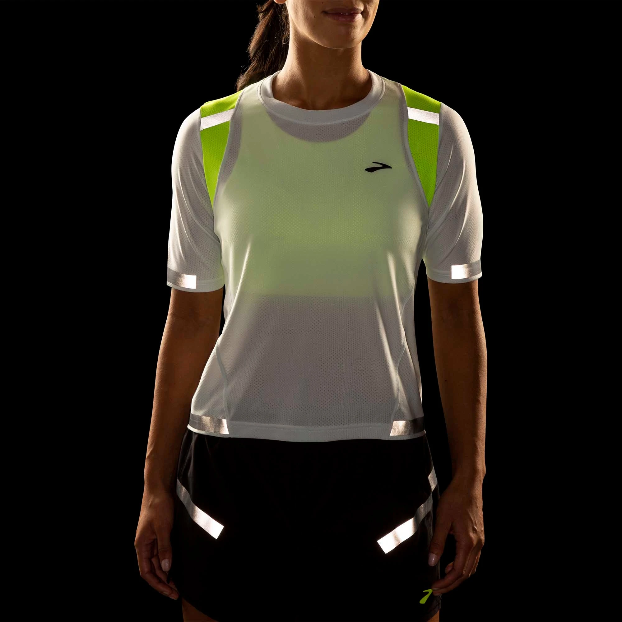 Brooks | Women's Carbonite Short Sleeve - Image 3