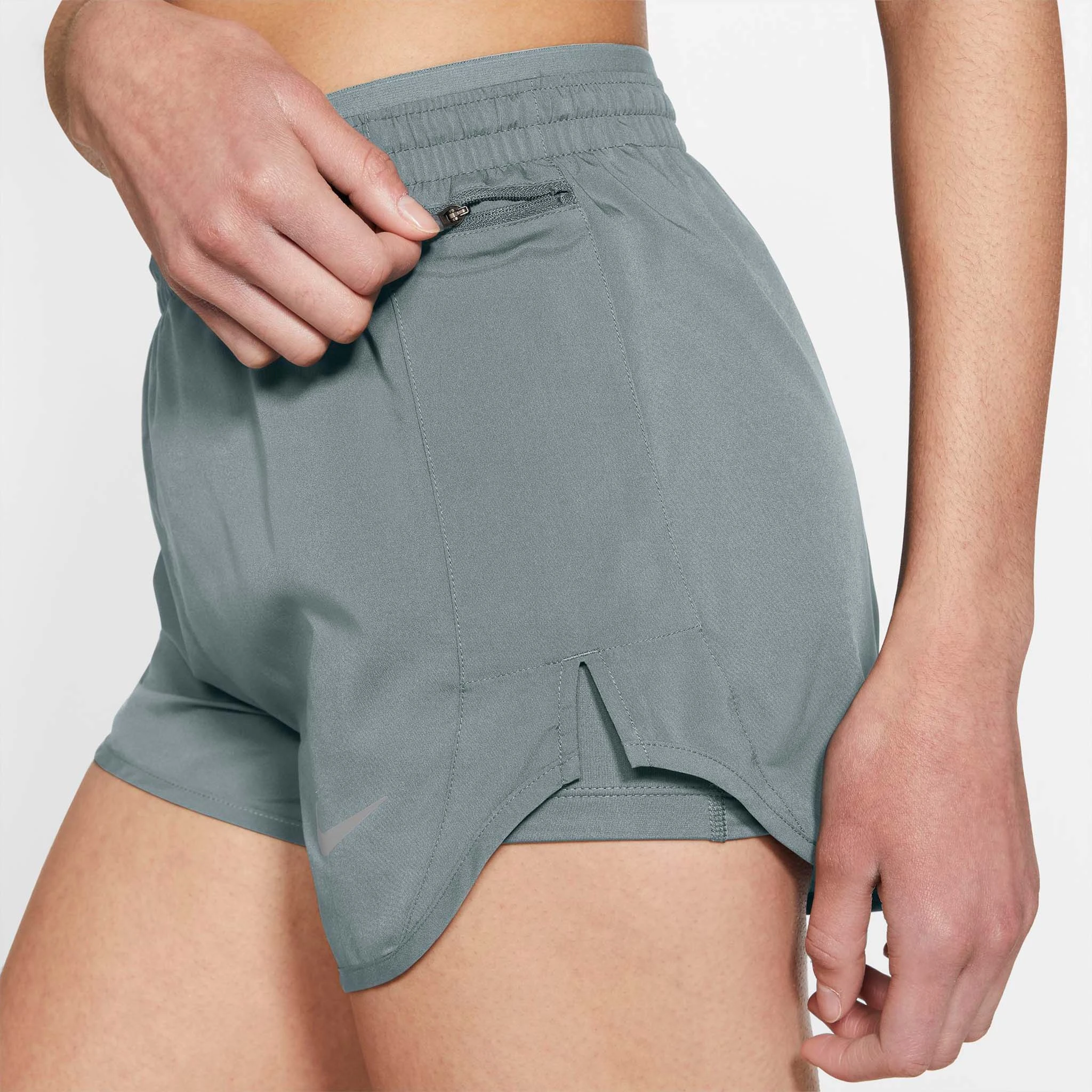 Nike | Women's Tempo Luxe 2in1 Short - Image 2