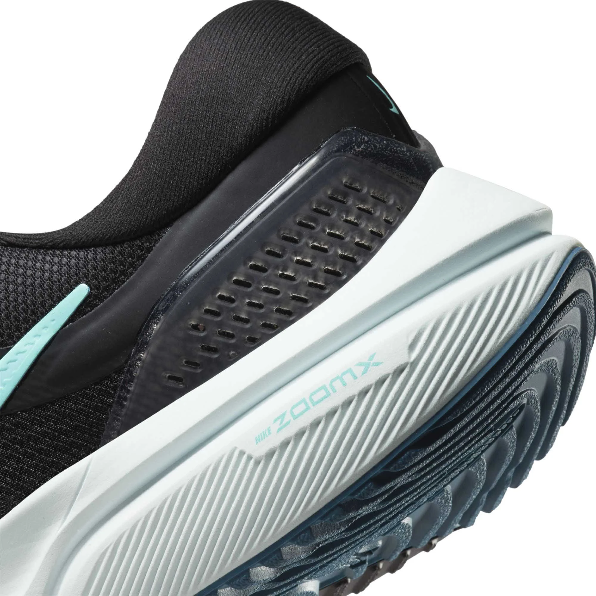 Nike | Women's Air Zoom Vomero 16 Running Shoes - Image 4