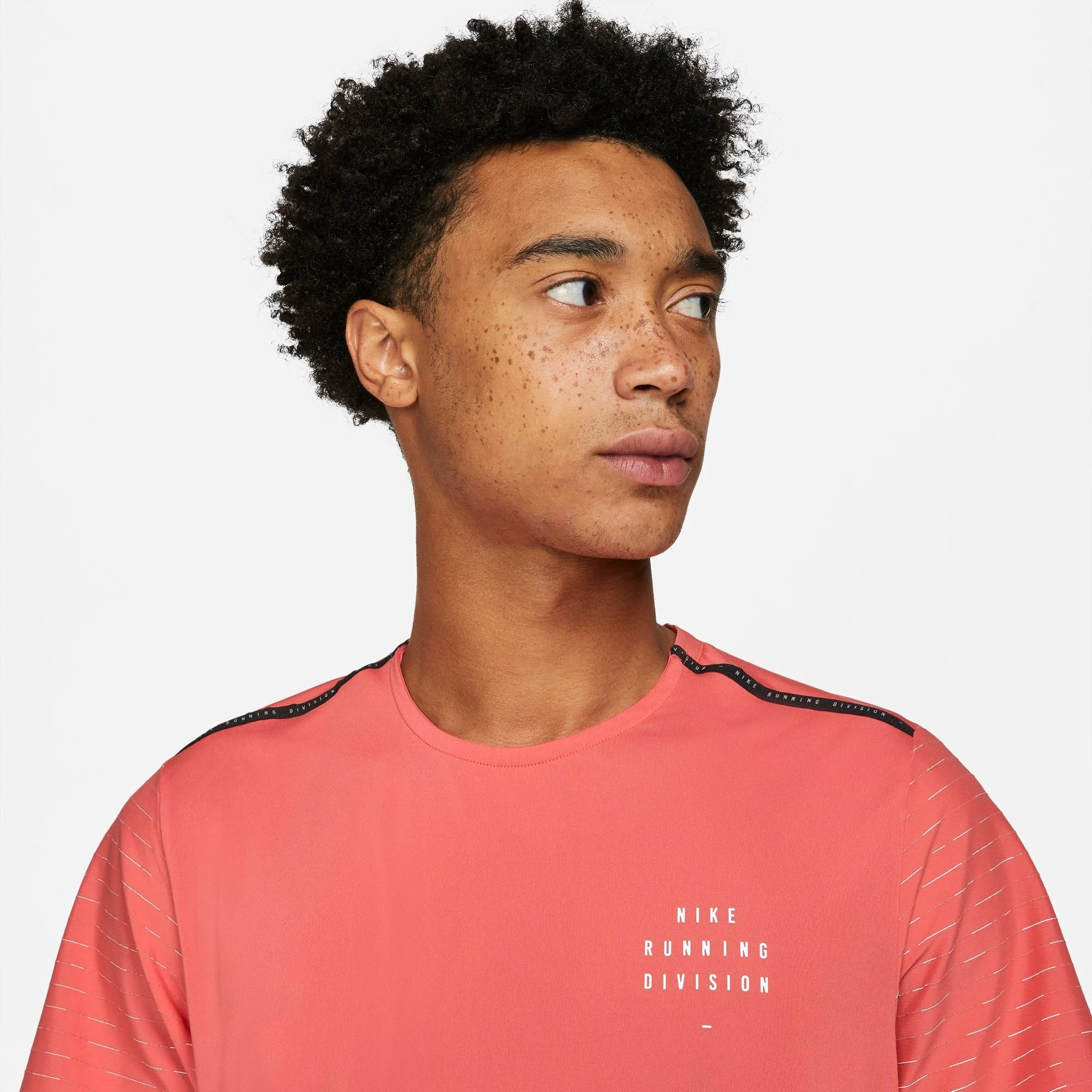 Nike | Men's Dri-Fit Run Division NV Rise 365 SS - Image 4