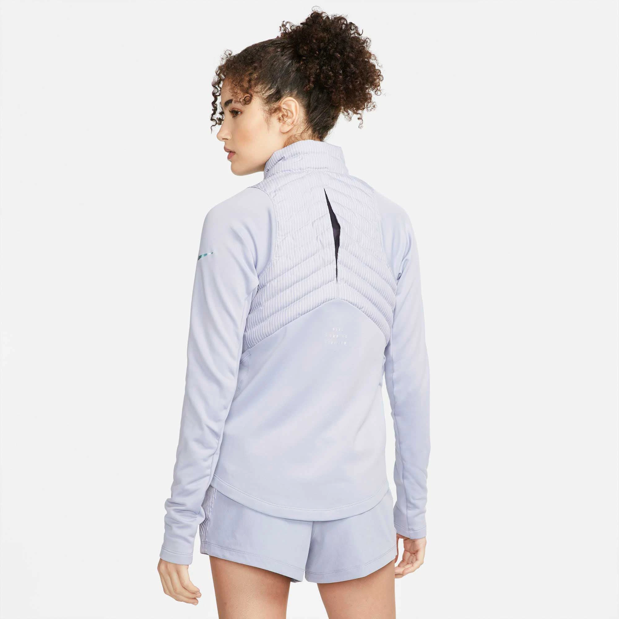 Nike | Women's TF Run Division Hybrid Jacket - Image 2