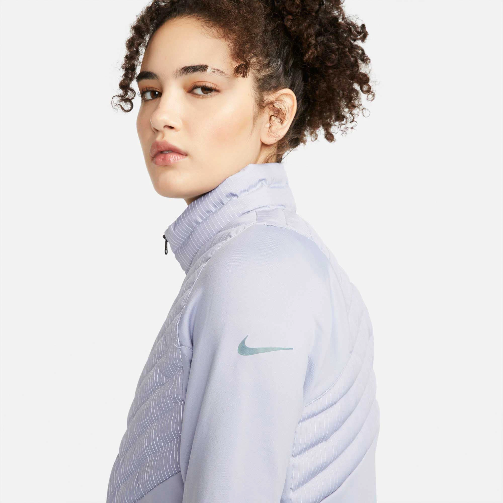 Nike | Women's TF Run Division Hybrid Jacket - Image 3
