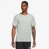 Nike | Men's Dri-FIT Trail Solar Chase Short-Sleeve Running Top - Light Silver