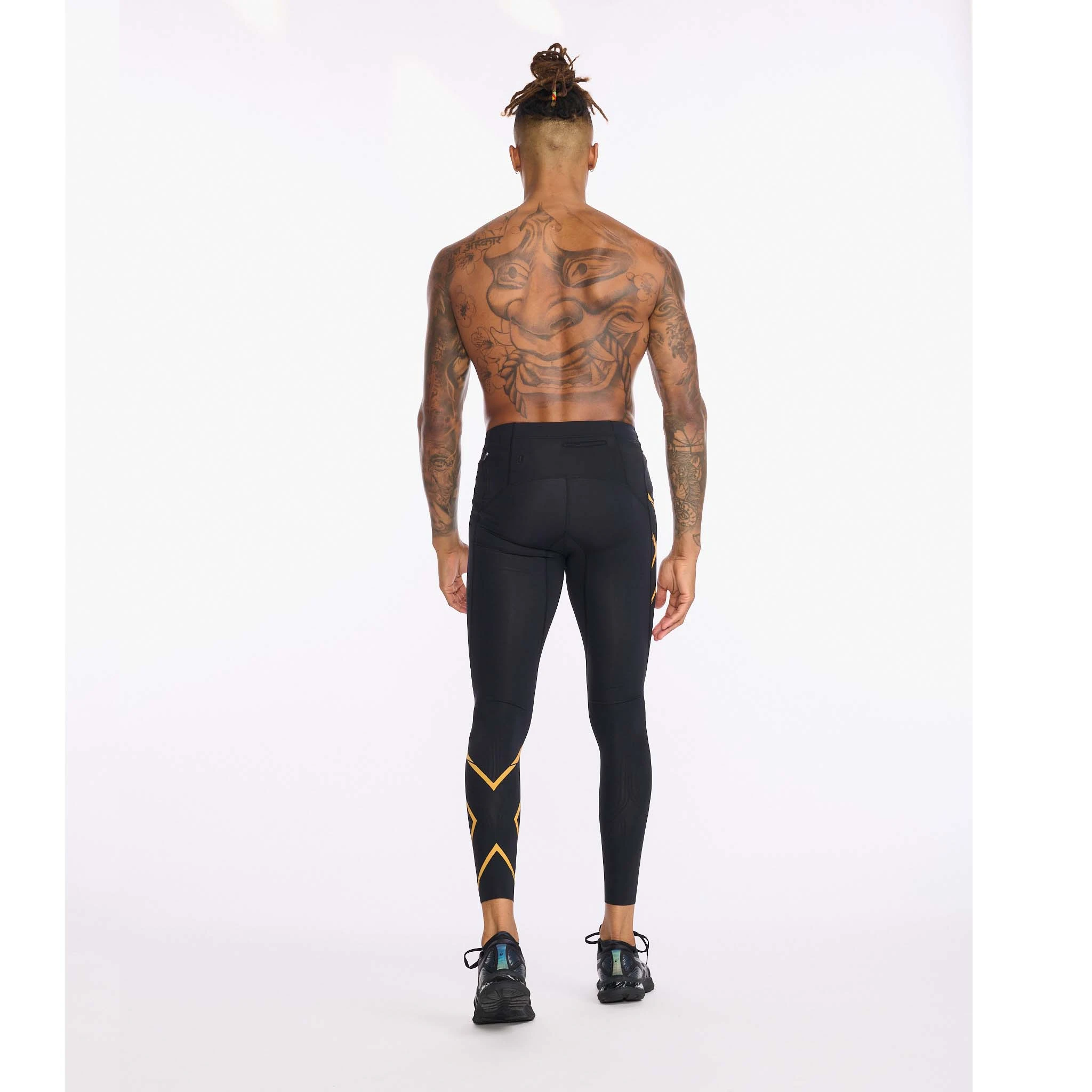 2XU | Men's Light Speed Compression Tight - Black - Image 2