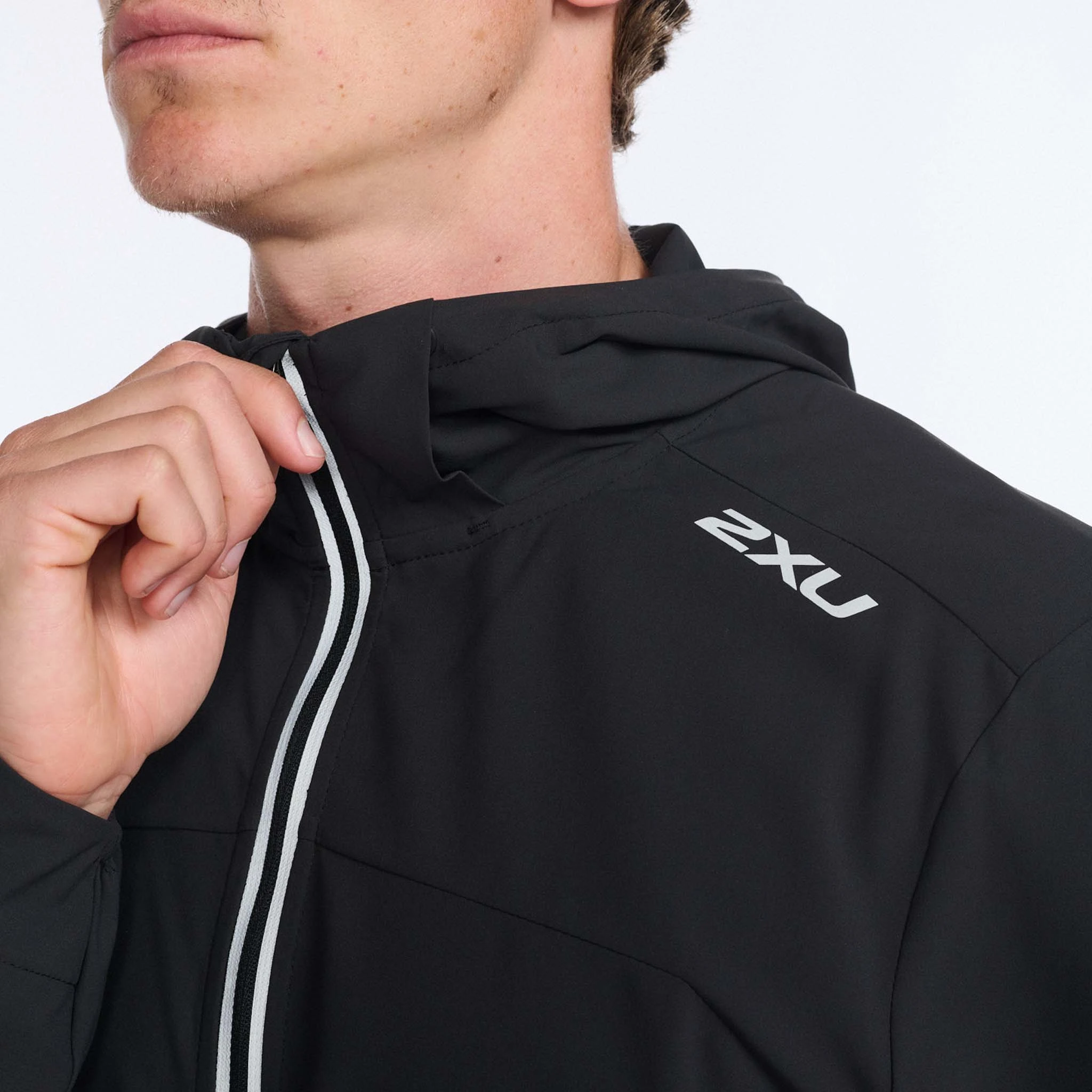 2XU | Men's Aero Jacket - Black - Image 5