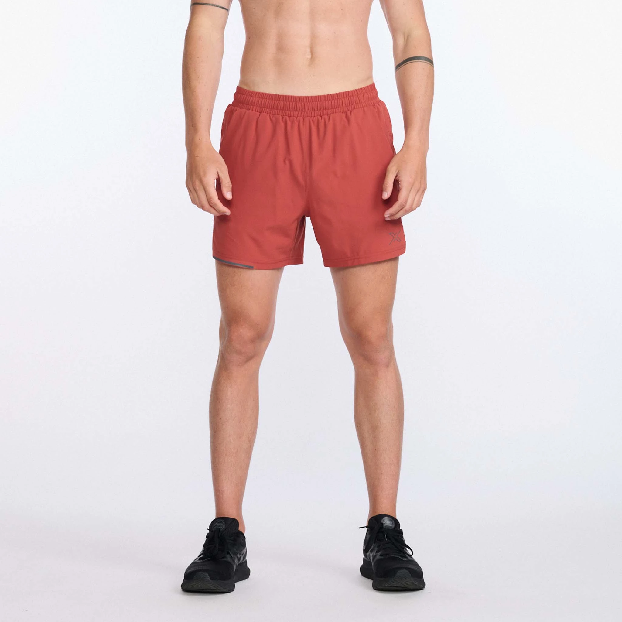 2XU | Men's Aero 5 Inch Short